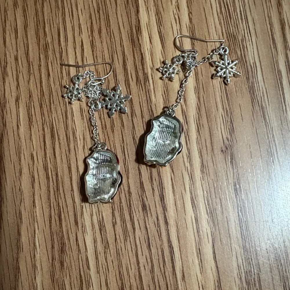 VINTAGE SANTA PENGUIN DANGLING SNOWFLAKE ACCENTS SILVER-TONE HOOK 2.5" EARRINGS - Picture 5 of 9